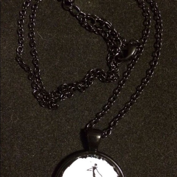 Nightmare before Christmas Necklace - Picture 3 of 3
